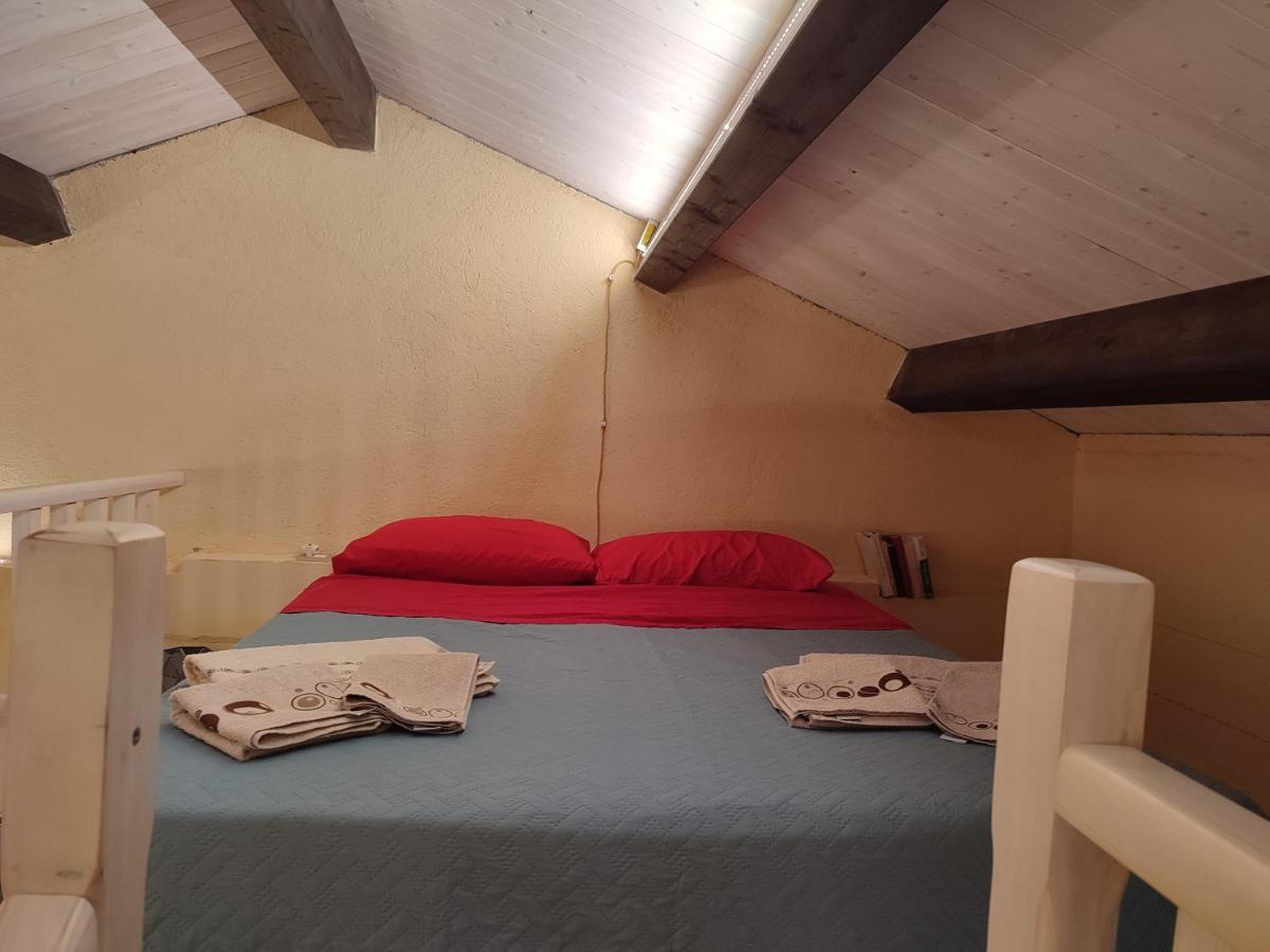Il Giardino Dei Semplici B&B Caulonia Bagian luar foto